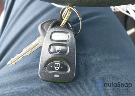 2017 Hyundai Elantra Se из США, поврежденный, VIN 5NPD84LF9HH021560